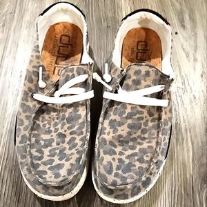 Hey dudes Wendy leopard size 9